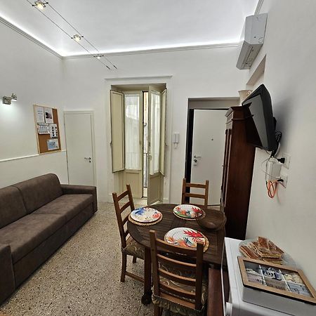 Grey House Apartments Катанія Екстер'єр фото