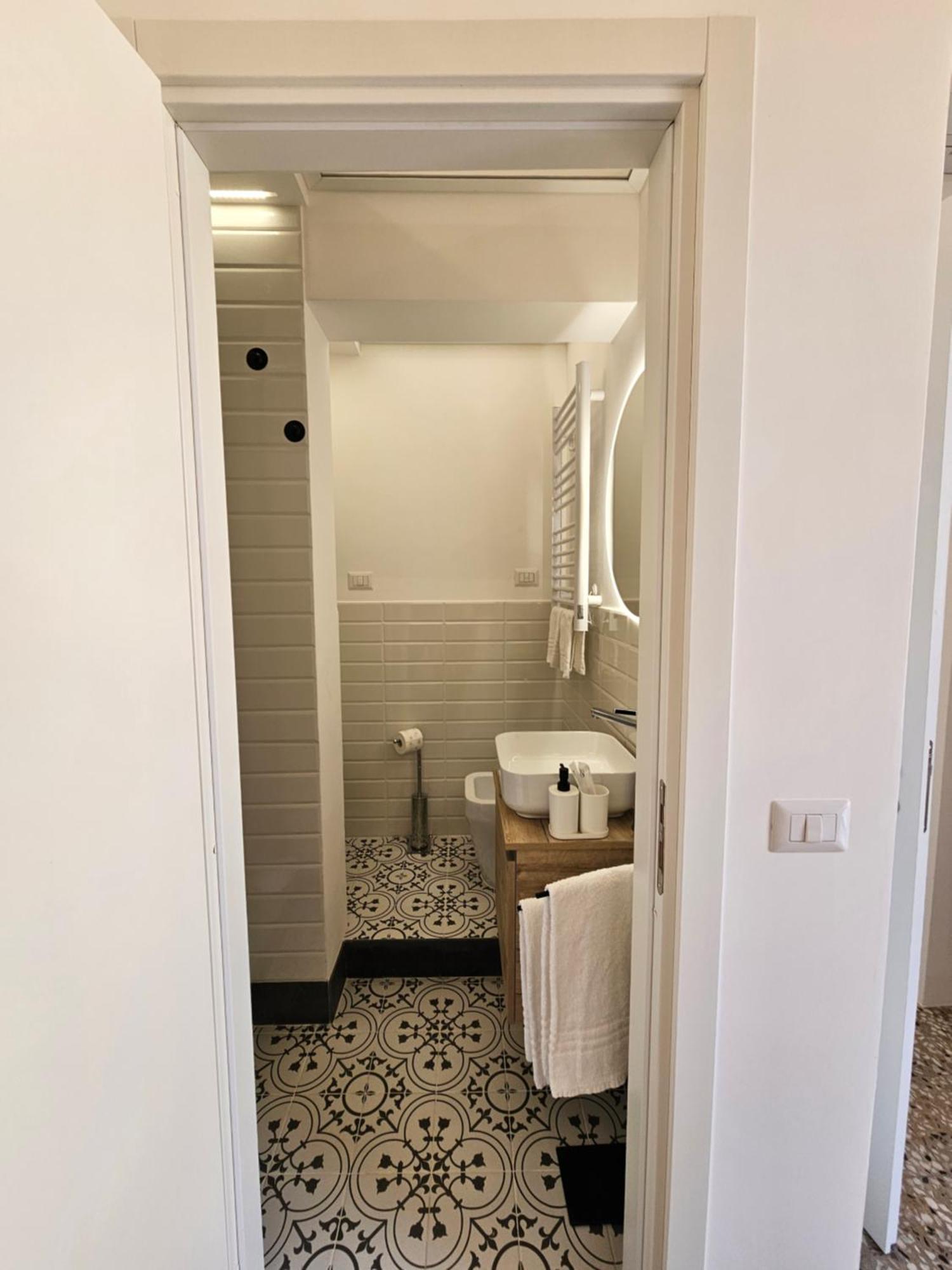 Grey House Apartments Катанія Екстер'єр фото